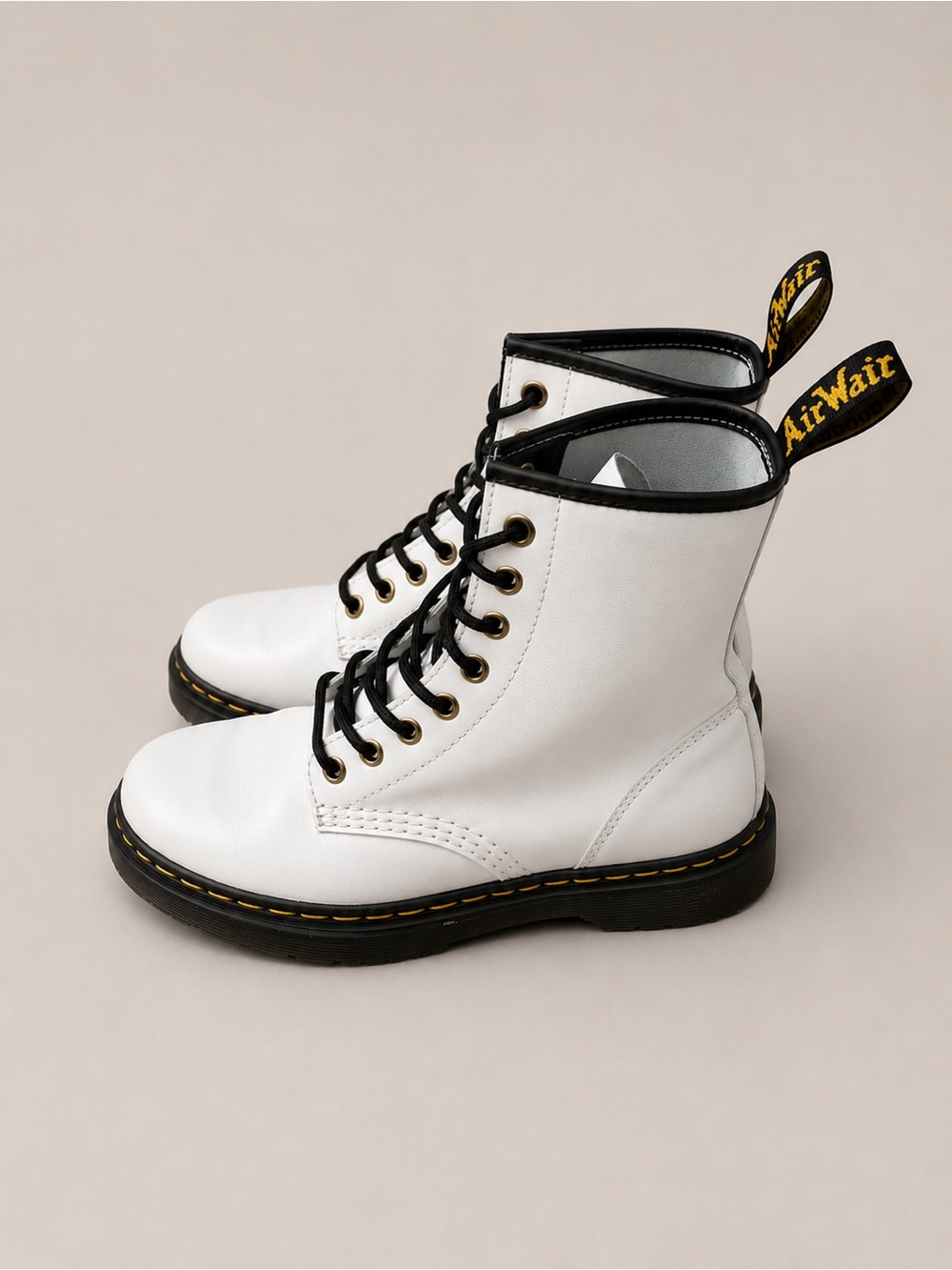 Dr. Martens Zavala White Leather Combat Boots Women’s US 7 EU 38 Lace Up - Picture 2 of 7